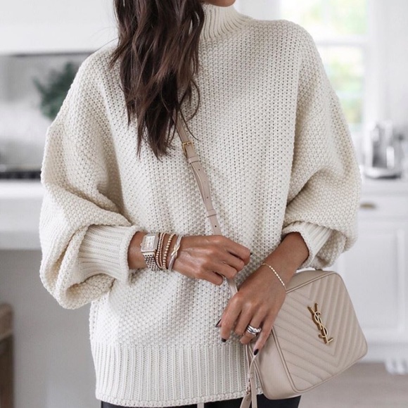 Sweaters - Long Sleeve Turtleneck Chunky Knit Sweater S